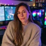 bigcat188 Create a casual portrait of a female gamer in her l 1af13a9c 7f06 499b 9050 c31d4f1939b8 0